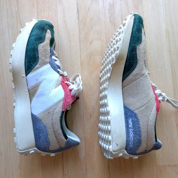 New Balance 327 Men's Night Watch Green and Pink Suede Sneakers (Size 8.5) - Picture 2 of 14